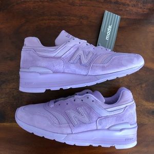 New balance made in USA 997 lavender men’s sz 6